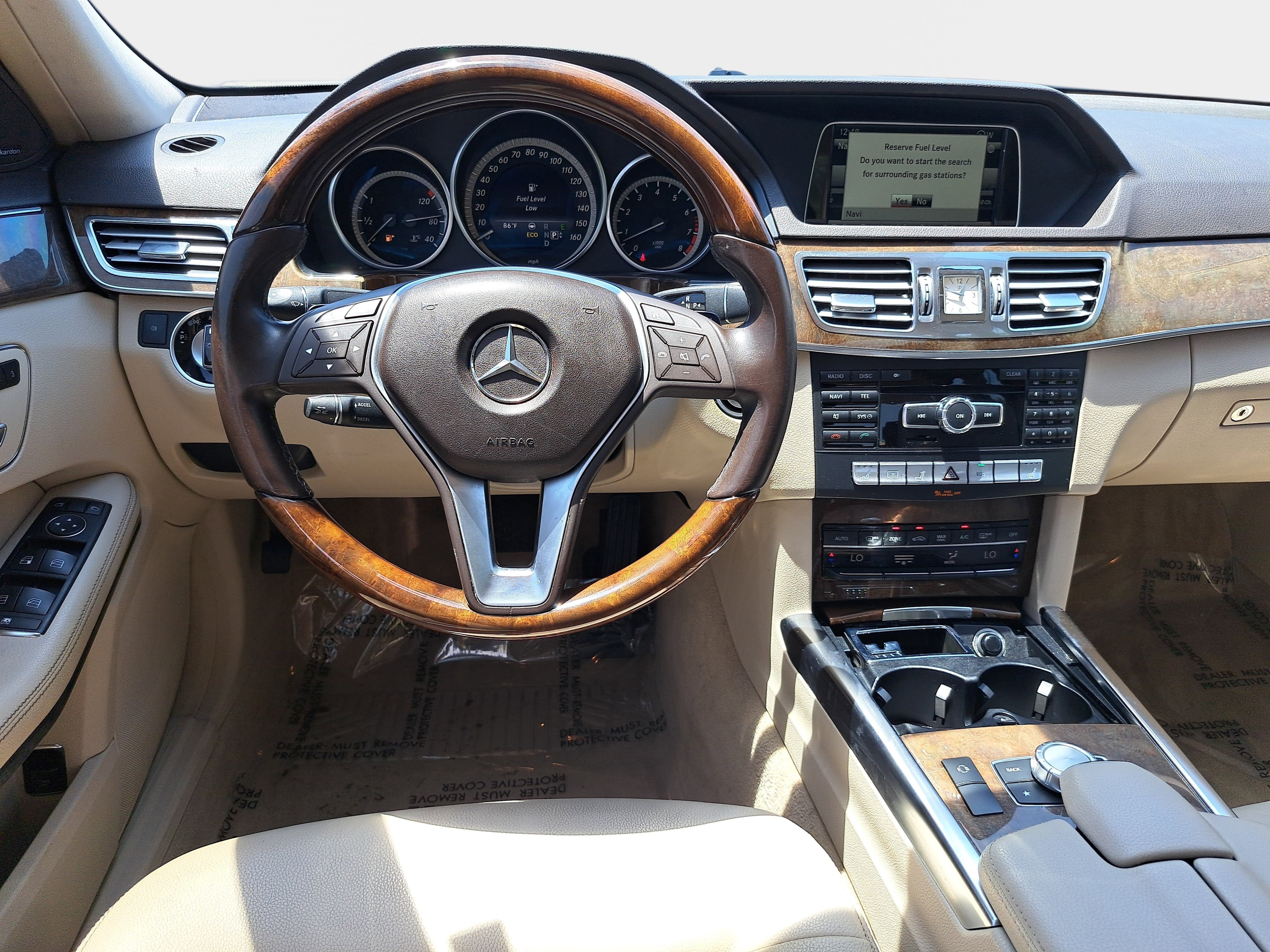 Used 2014 Mercedes-Benz E 350 4MATIC Sedan image 16