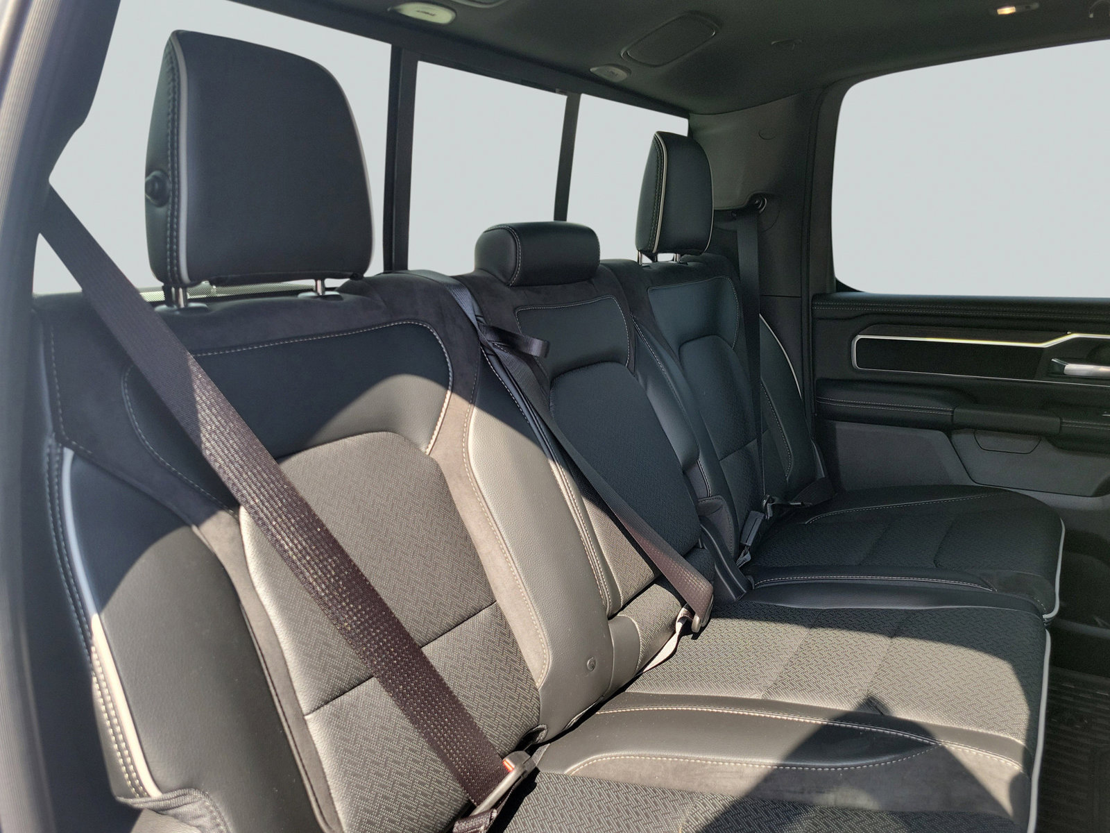 New 2026 RAM 1500 Laramie w/ Night Edition AWD/4WD image 34