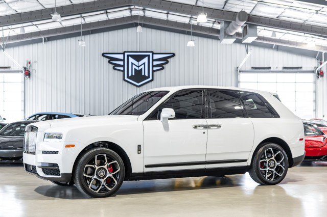 Used 2022 Rolls-Royce Cullinan Black Badge AWD/4WD video 1