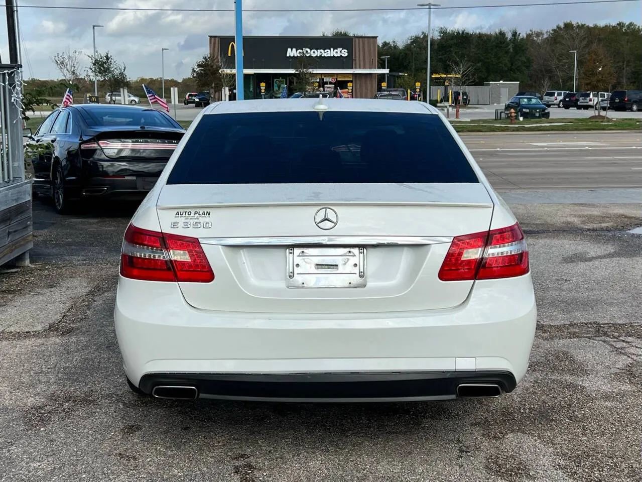 Used 2013 Mercedes-Benz E 350 Sedan image 7