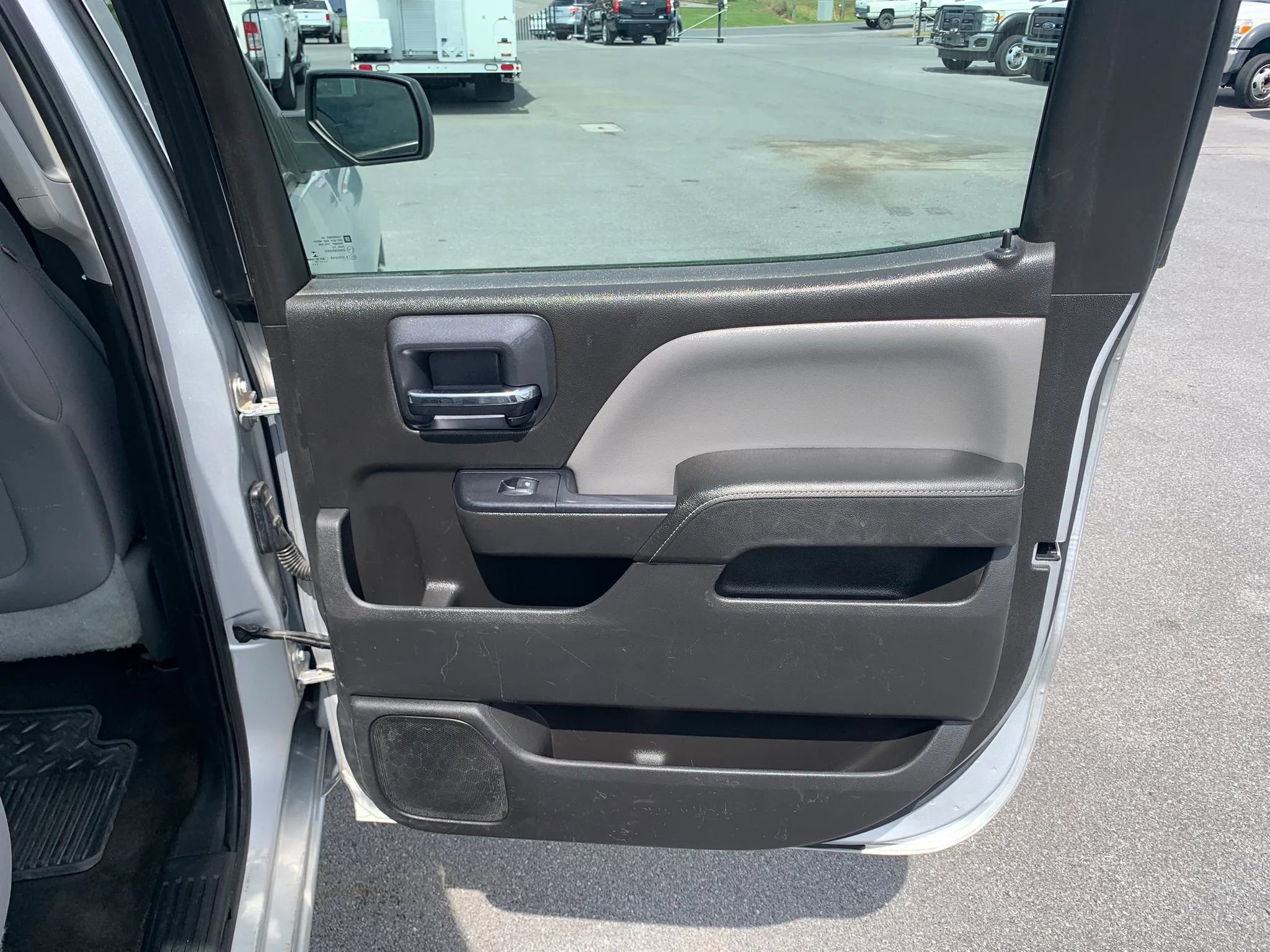 Used 2015 Chevrolet Silverado 2500 W/T AWD/4WD image 26