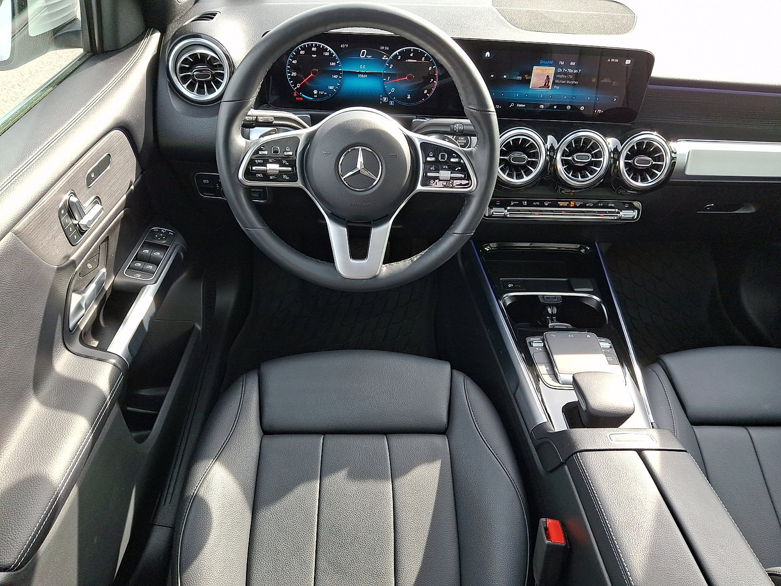 Used 2023 Mercedes-Benz GLB 250 4MATIC image 12