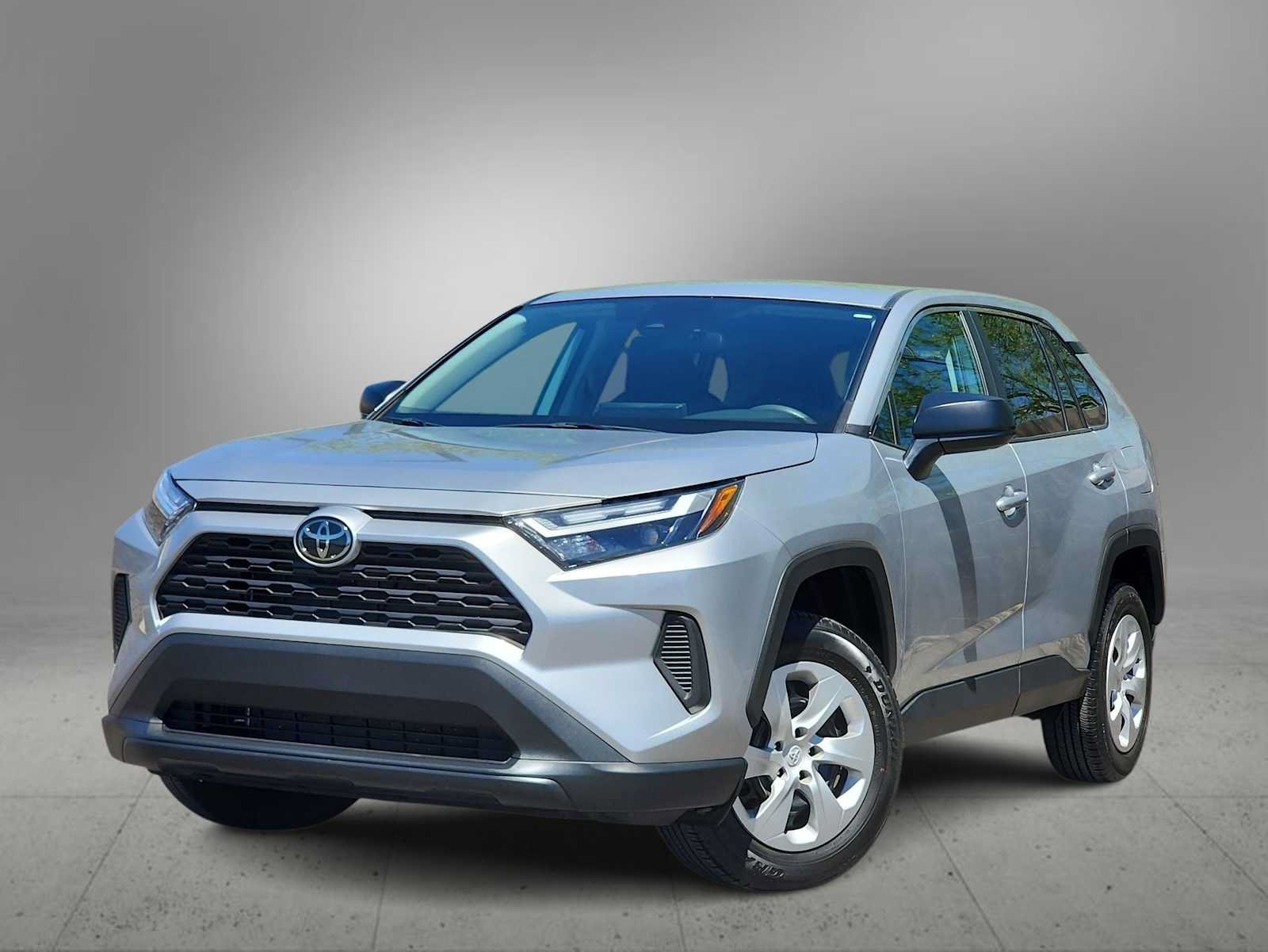 Used 2024 Toyota RAV4 LE FWD image 1