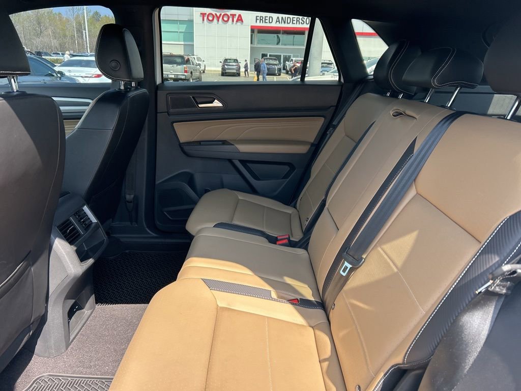 Used 2021 Volkswagen Atlas Cross Sport SEL image 14