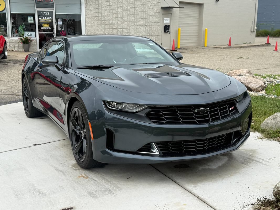 Used 2022 Chevrolet Camaro LT w/ RS Package RWD image 10