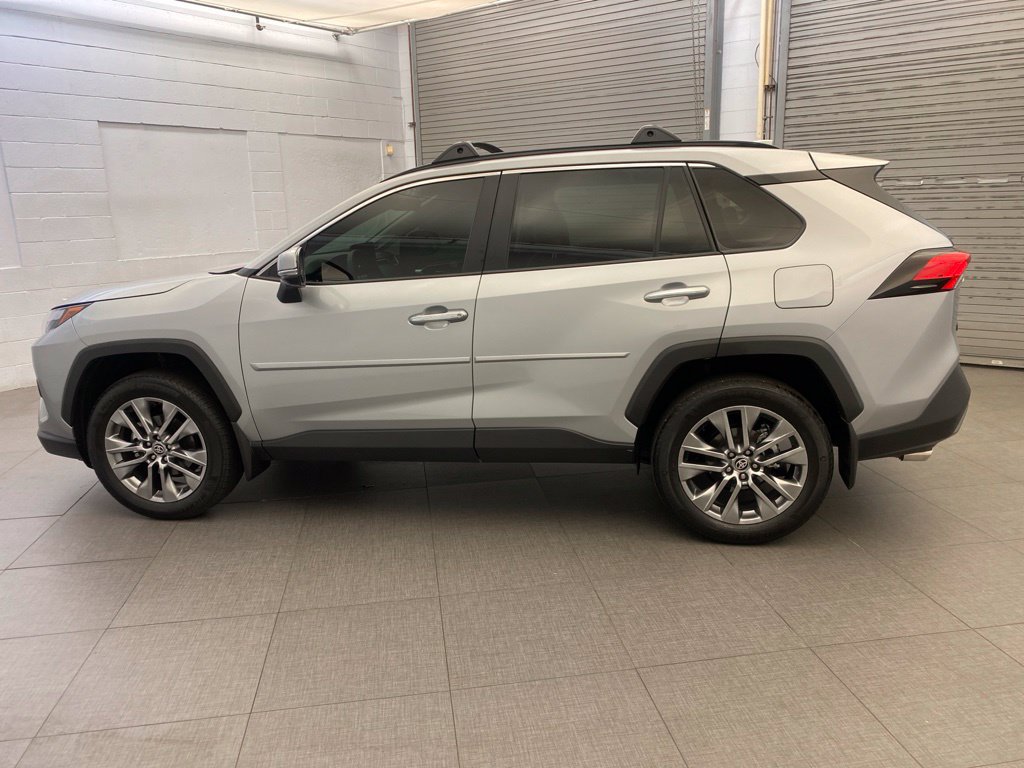 Used 2025 Toyota RAV4 Limited w/ Advanced Technology Package AWD/4WD image 6