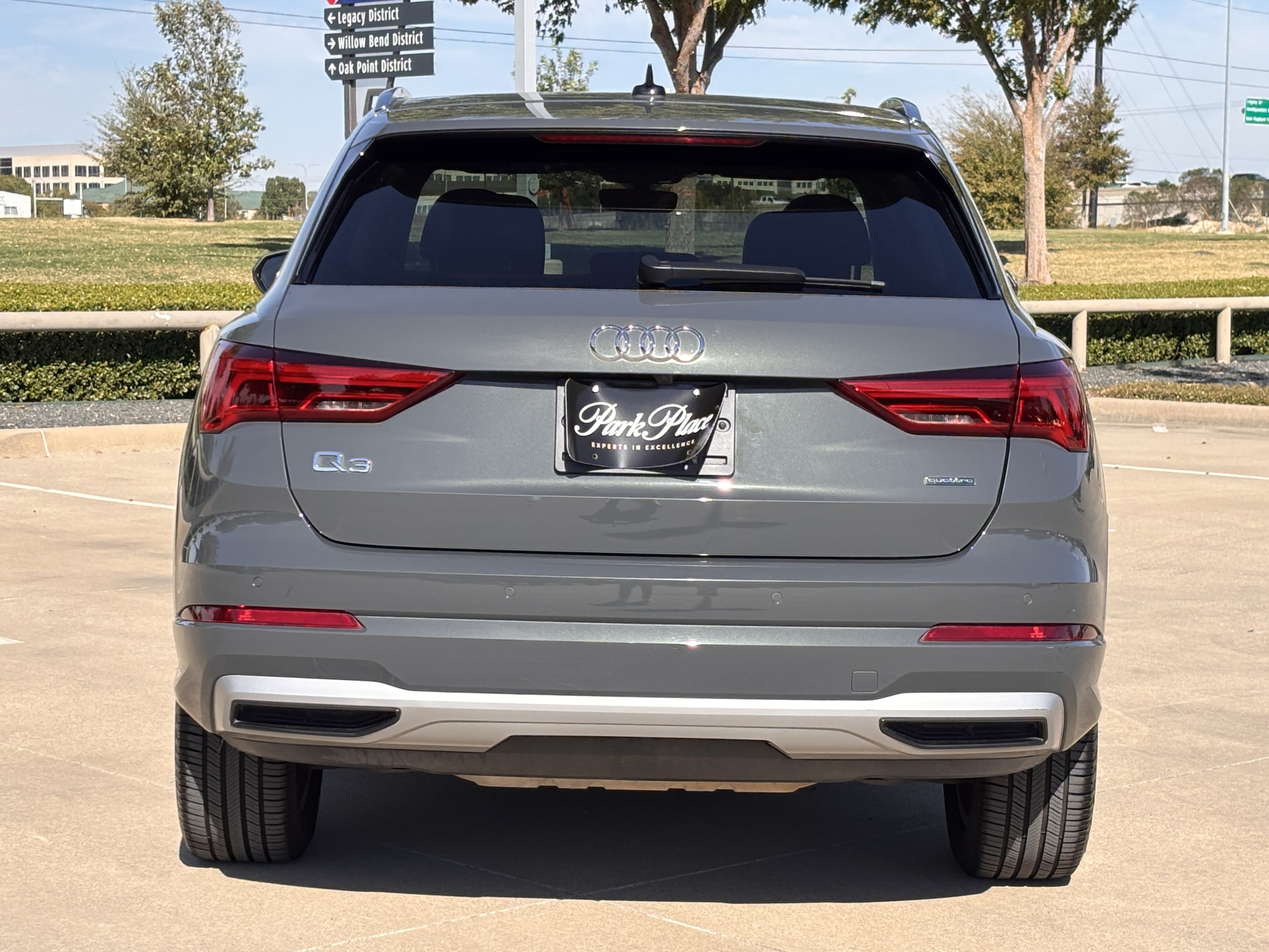 Used 2020 Audi Q3 2.0T Premium AWD/4WD image 4