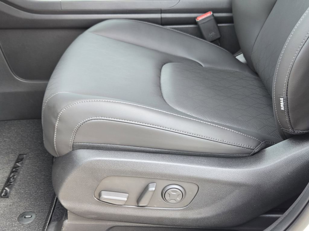 New 2026 Kia Carnival SX FWD image 17