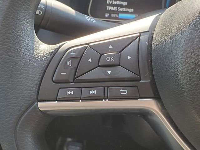 Certified 2023 Nissan Leaf S image 18
