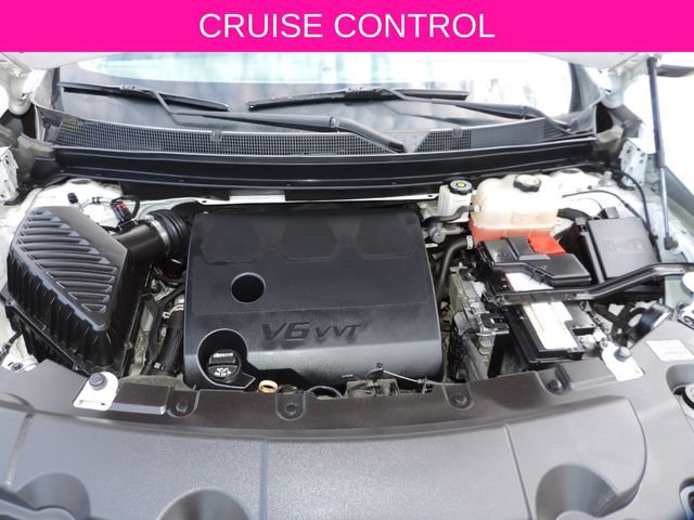 Used 2018 Chevrolet Traverse LT FWD image 16