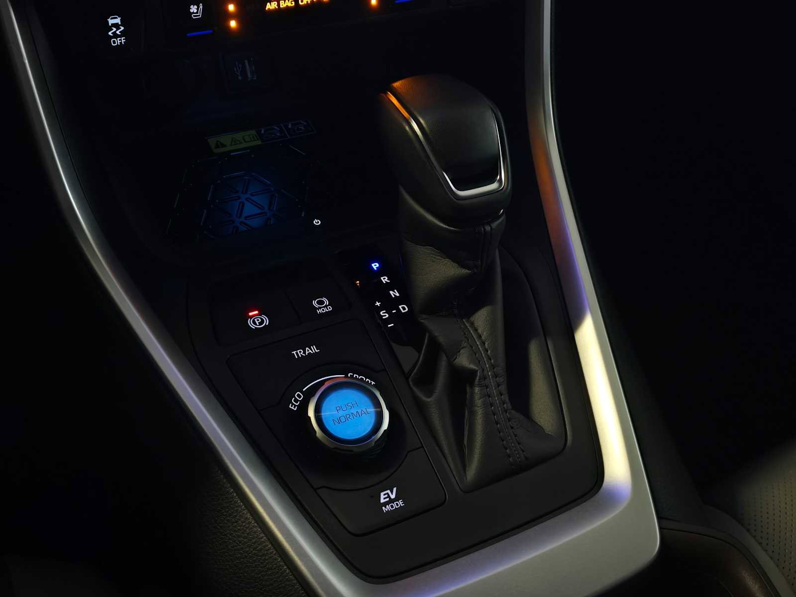 Used 2024 Toyota RAV4 Limited image 27