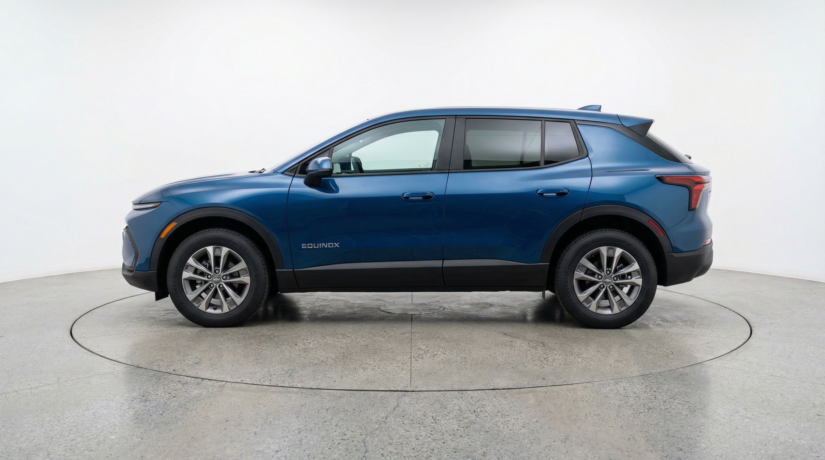 Used 2025 Chevrolet Equinox LT FWD image 5