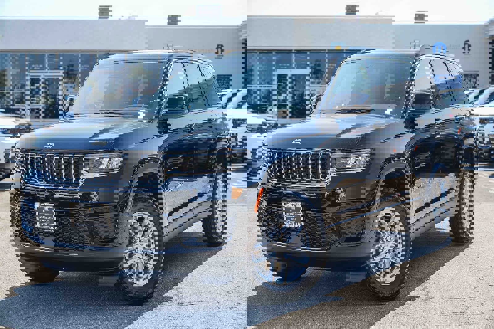 New 2025 Jeep Grand Cherokee Laredo X w/ Luxury Tech Group I
