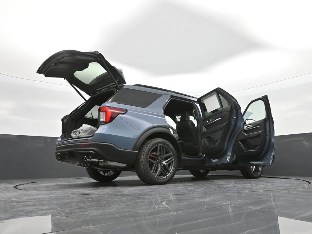 New 2026 Ford Explorer ST image 62