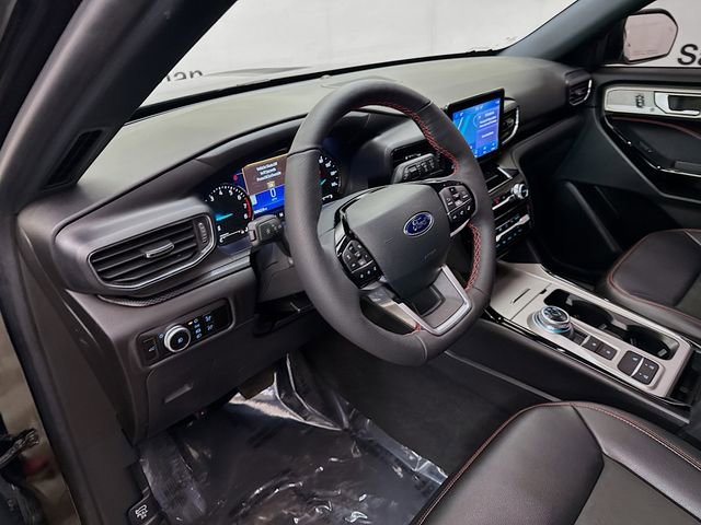 Used 2023 Ford Explorer ST-Line w/ Class IV Trailer Tow Package image 9