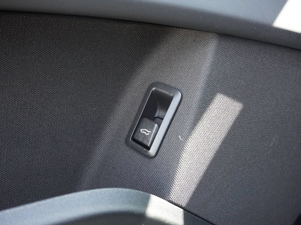 Used 2023 Fisker Ocean One AWD/4WD image 20