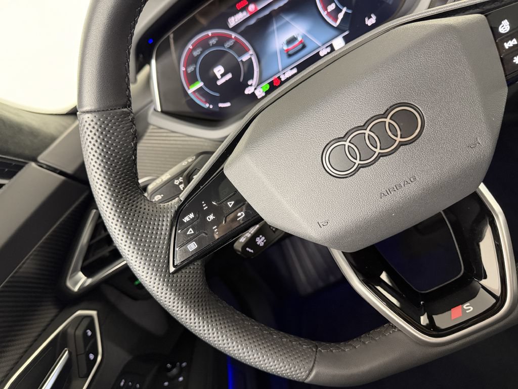 Used 2025 Audi S e-tron GT Prestige w/ Prestige Package AWD/4WD image 29
