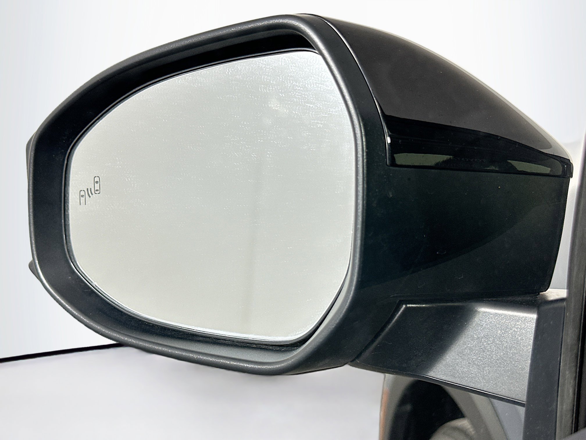 Used 2025 Toyota Prius LE image 16