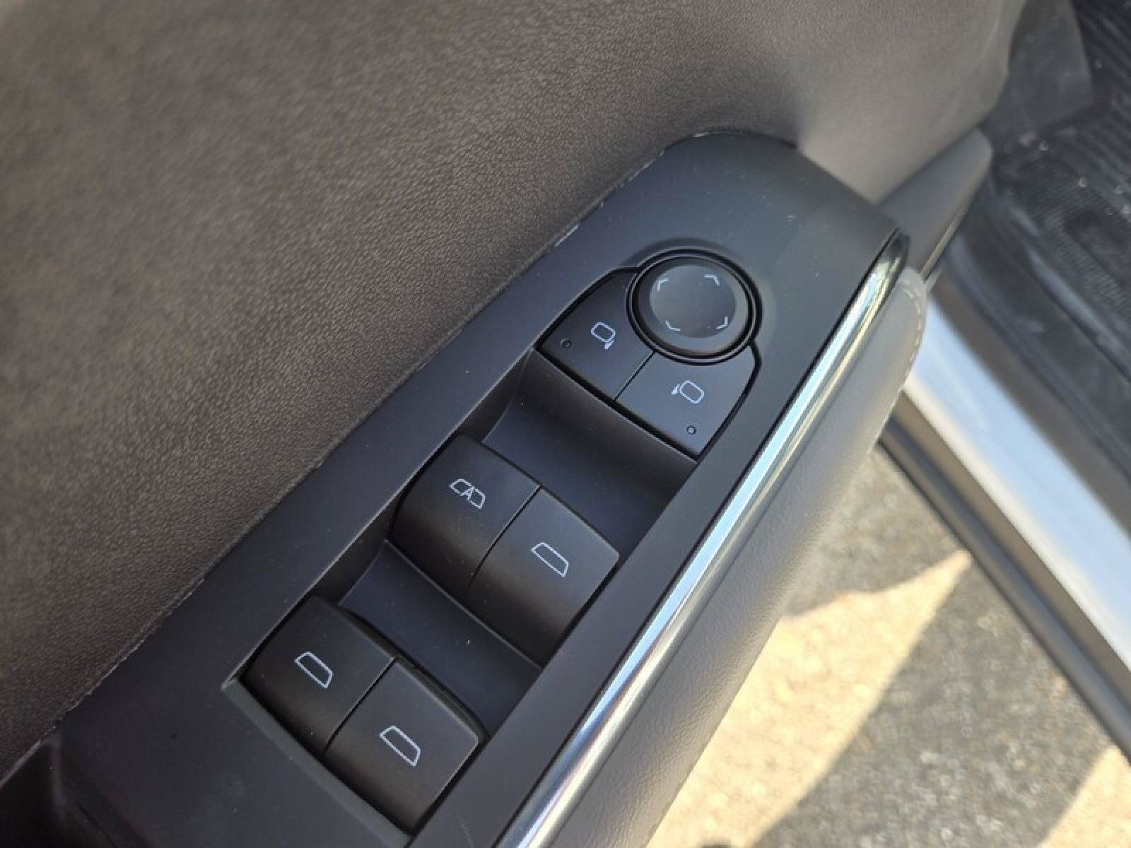 New 2026 GMC Acadia Elevation w/ Elevation Premium Package FWD image 25