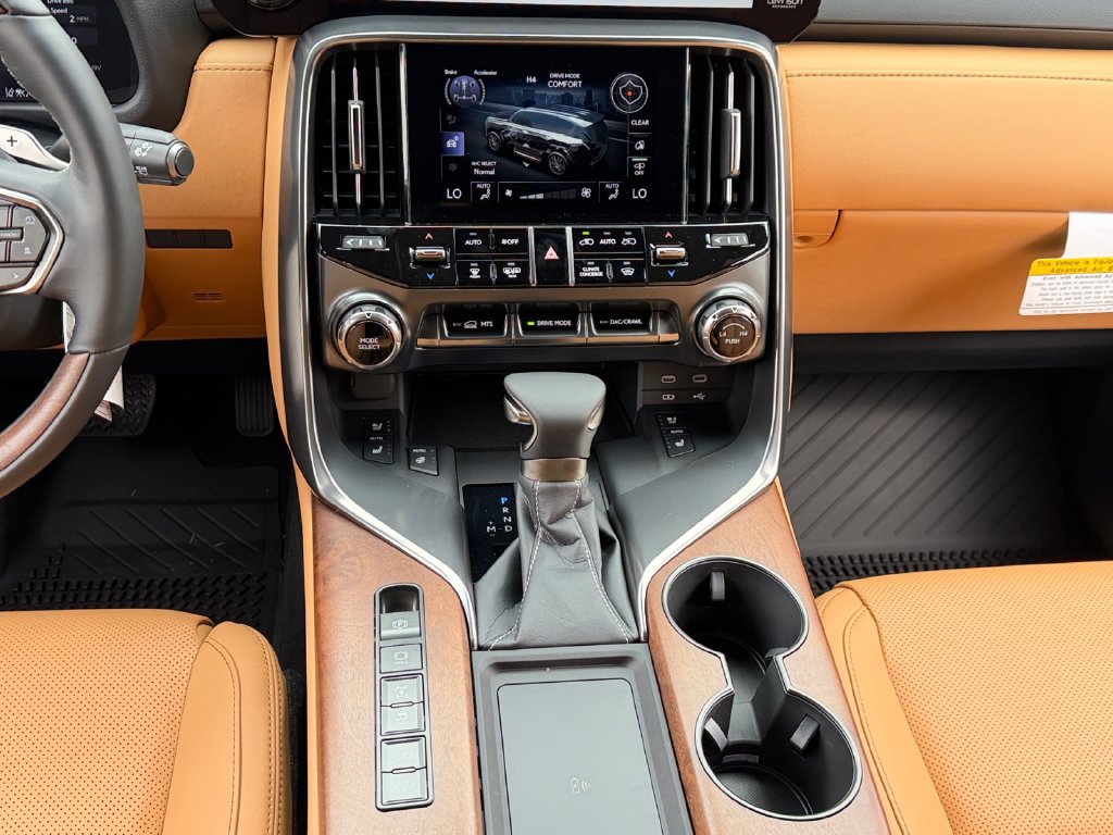 New 2026 Lexus LX 600 4WD w/ Luxury Package image 13