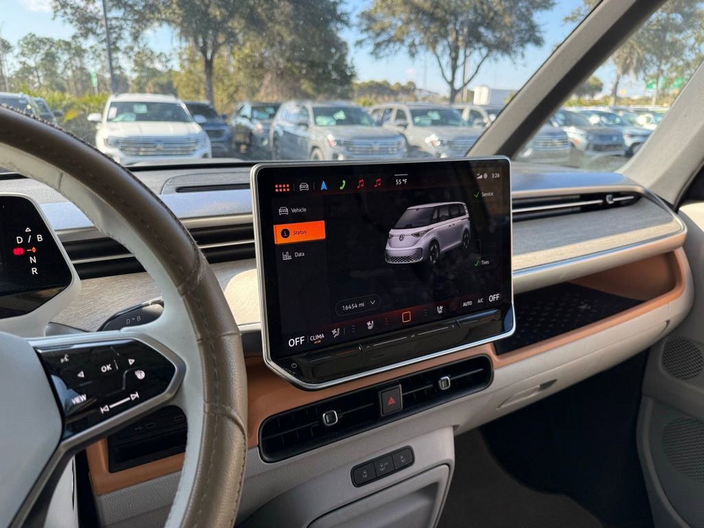 Used 2025 Volkswagen ID. Buzz 1st Edition image 24