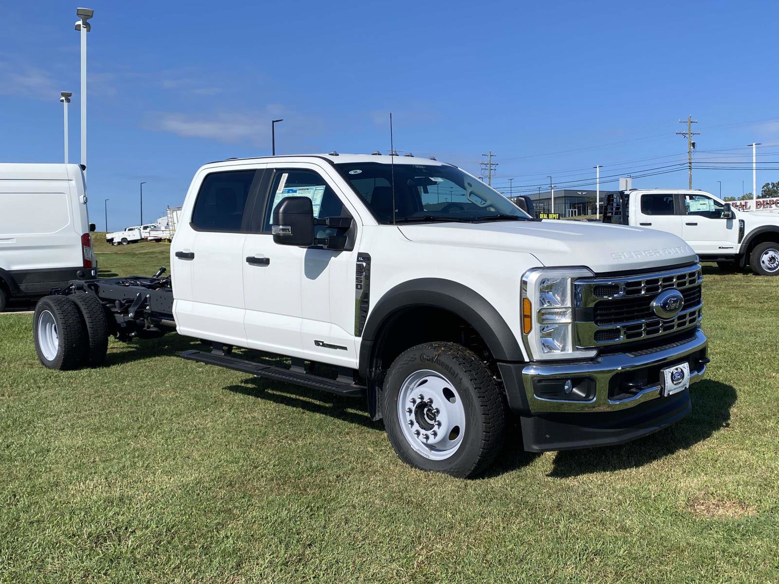 New 2025 Ford F550 4x4 Crew Cab