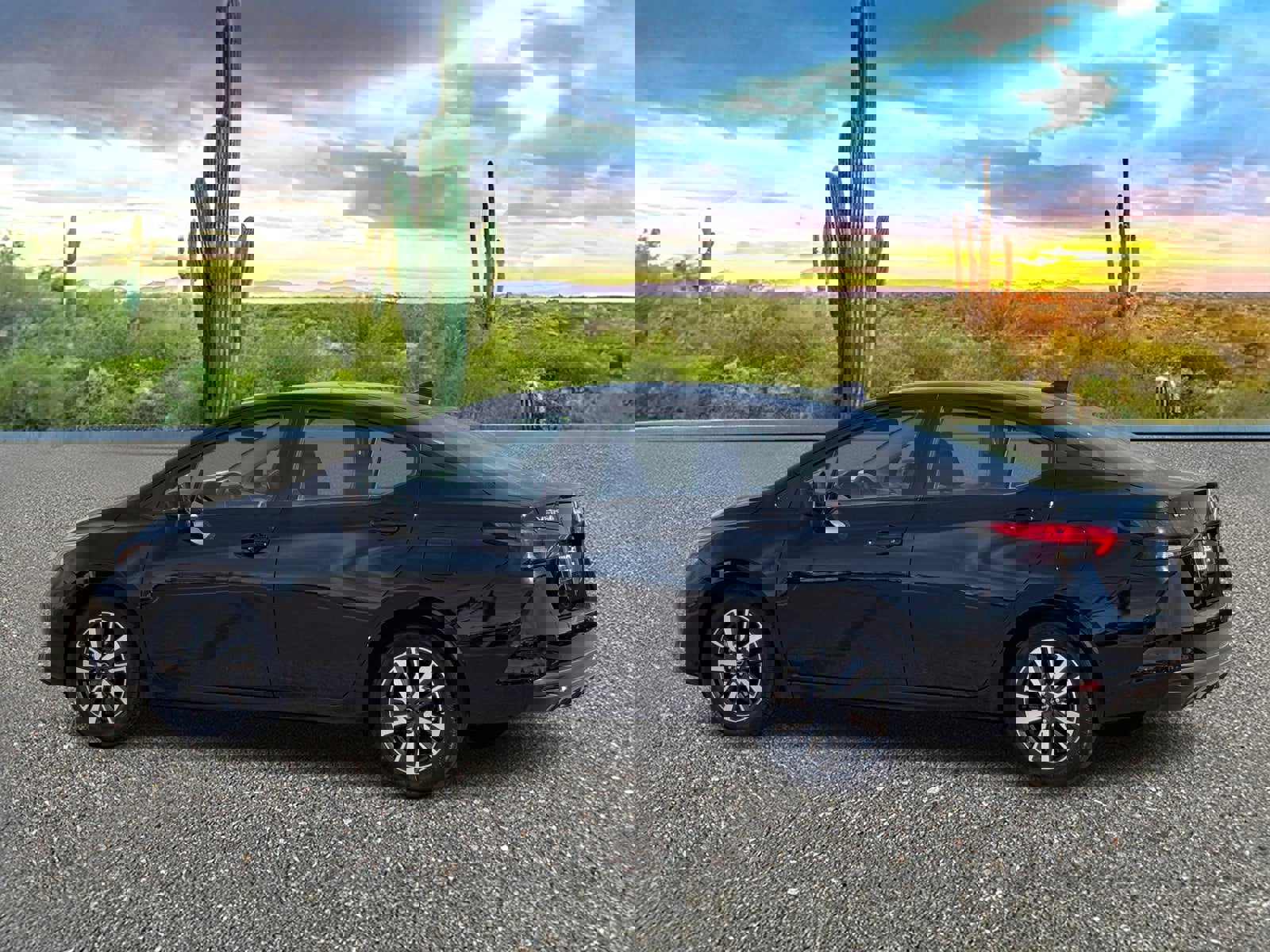 Used 2025 Nissan Versa SV image 4