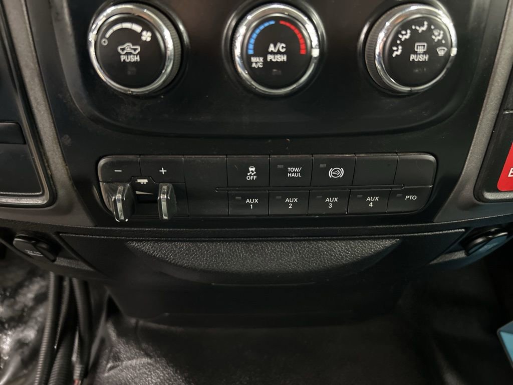 Used 2017 RAM 5500 Tradesman w/ Power Accessory Group AWD/4WD image 19
