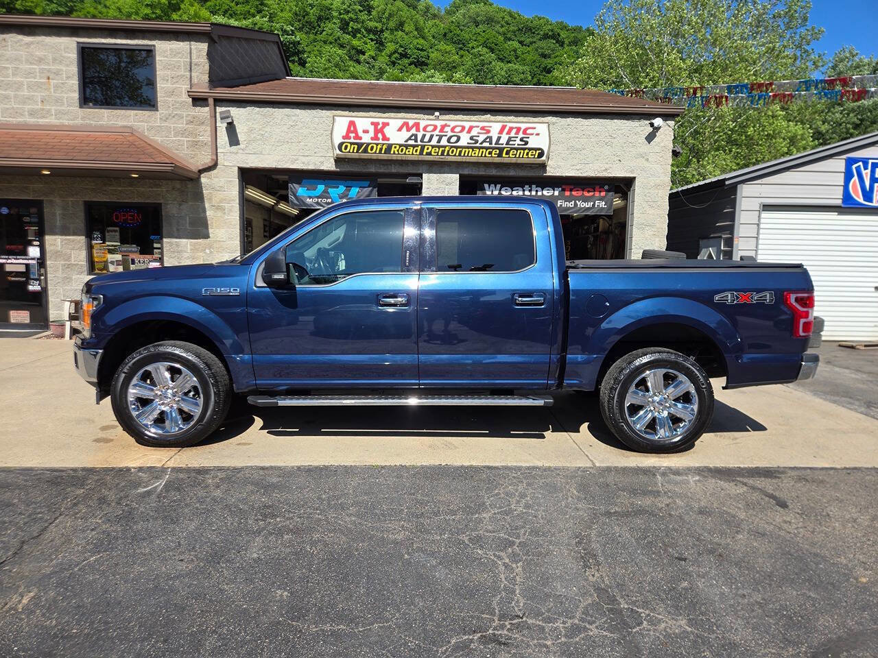 Used 2019 Ford F150 XLT w/ Equipment Group 302A Luxury AWD/4WD image 4