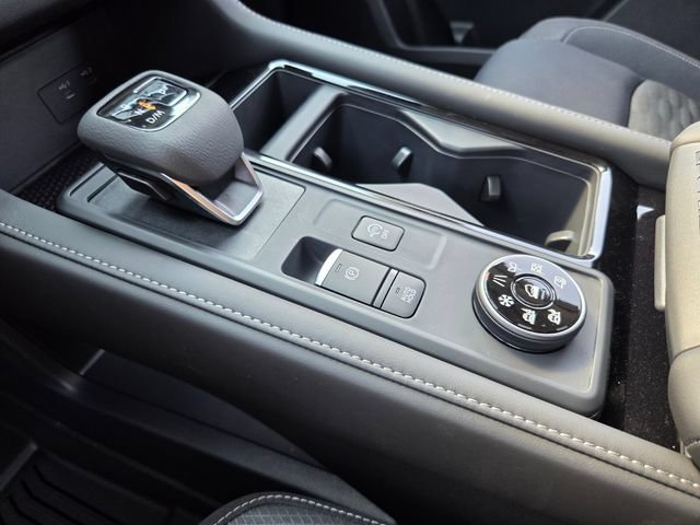 New 2026 Nissan Pathfinder SV AWD/4WD image 19