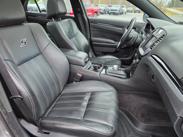 Used 2018 Chrysler 300 S w/ 300S Premium Group image 22