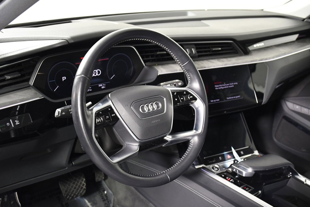 Used 2021 Audi e-tron Prestige w/ Prestige Package image 13