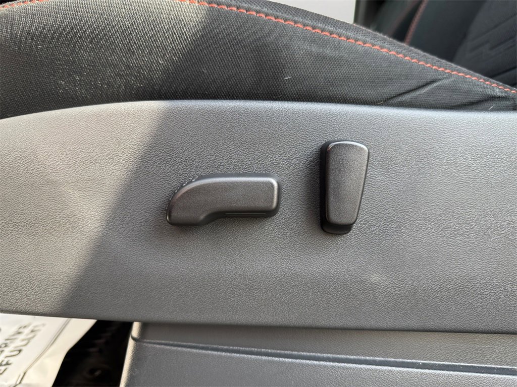 Used 2023 Nissan Frontier PRO-4X w/ Technology Package image 25