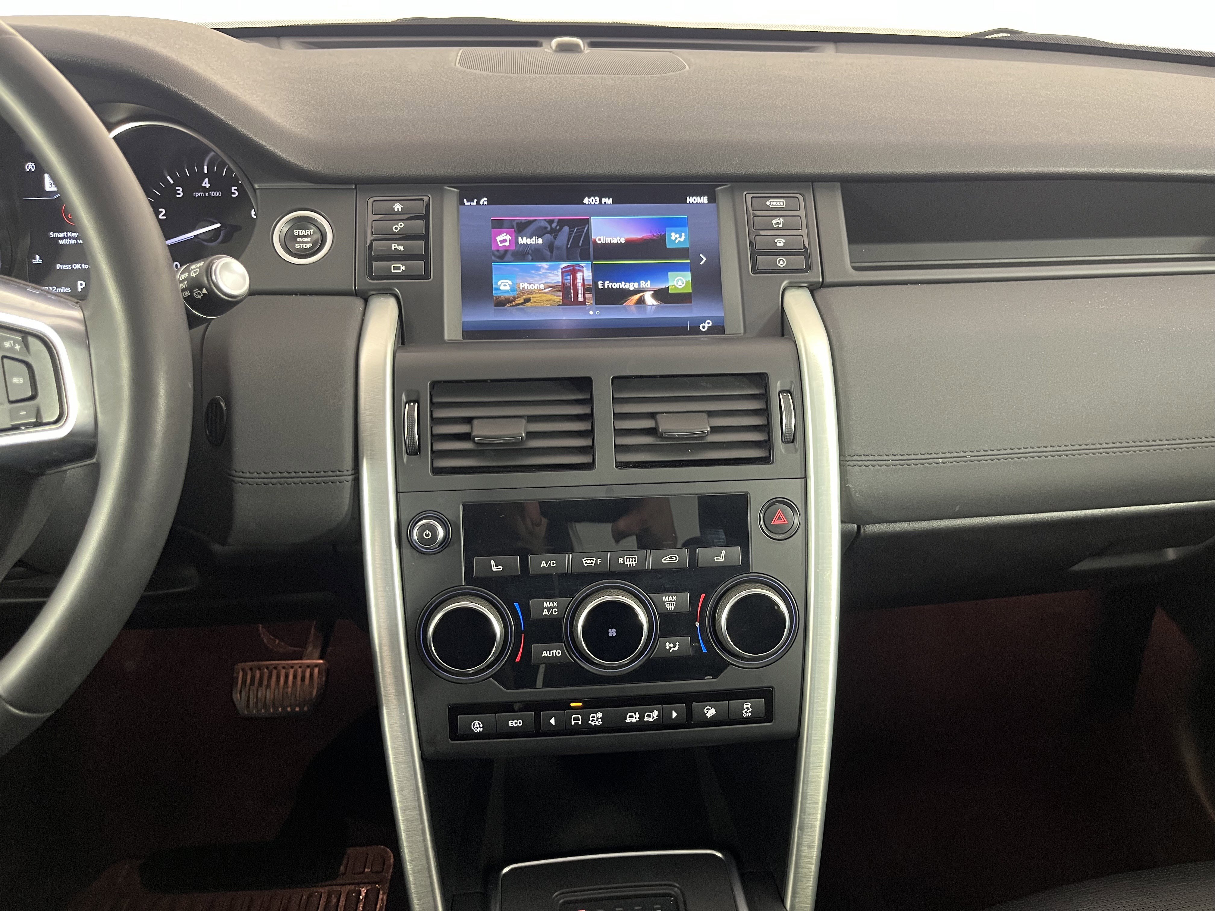 Used 2019 Land Rover Discovery Sport HSE image 14