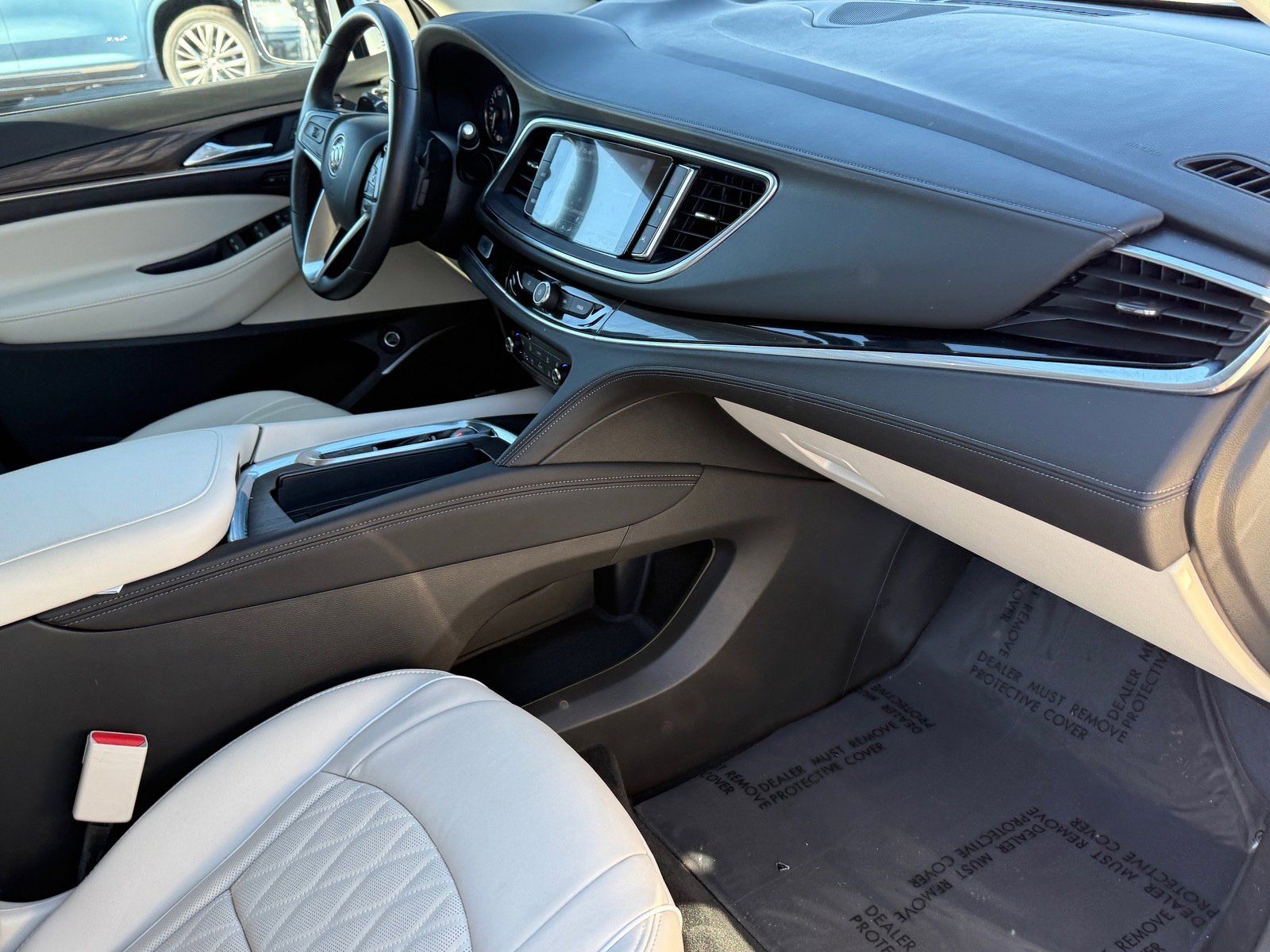 Used 2023 Buick Enclave Avenir w/ Avenir Technology Package image 11