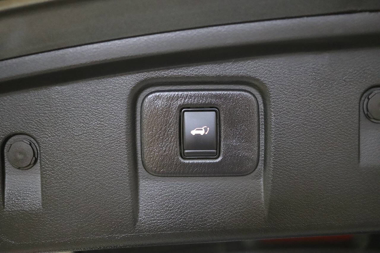 Used 2024 Nissan Murano Platinum w/ Cargo Package image 31