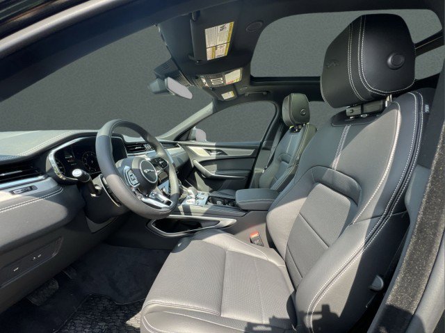 New 2026 Jaguar F-PACE R-Dynamic S image 15