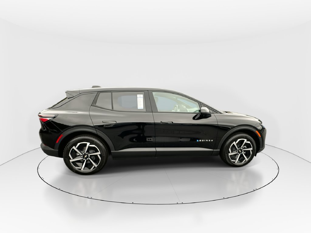 New 2026 Chevrolet Equinox EV LT FWD image 9