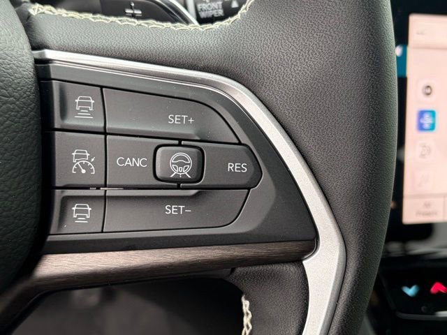 New 2026 Jeep Grand Cherokee Altitude AWD/4WD image 18