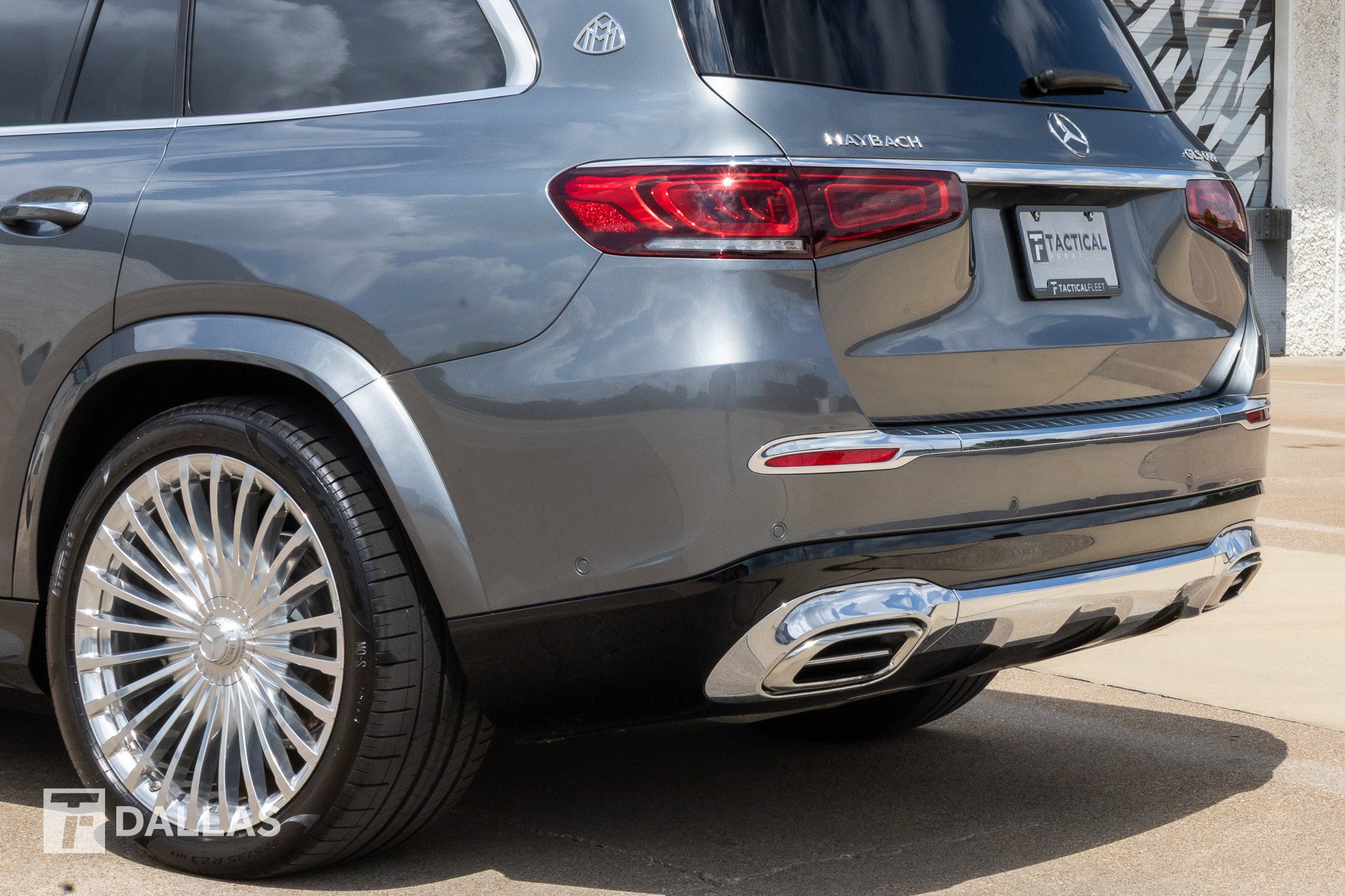 Used 2023 Mercedes-Benz Maybach GLS 600 4MATIC image 13