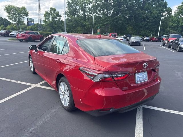 Used 2024 Toyota Camry LE w/ Convenience Package FWD image 8