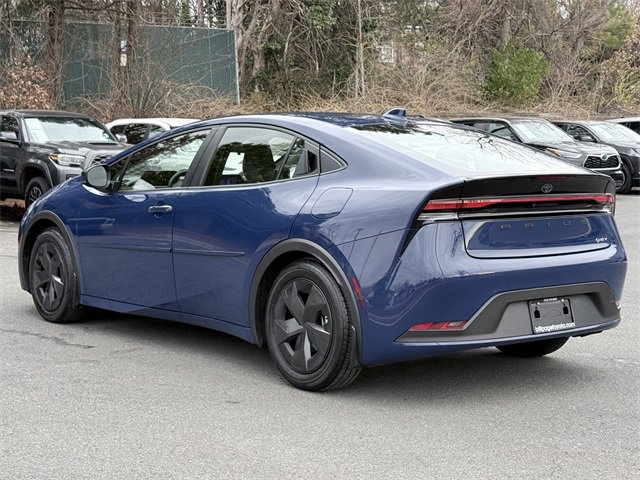 Certified 2025 Toyota Prius LE image 3