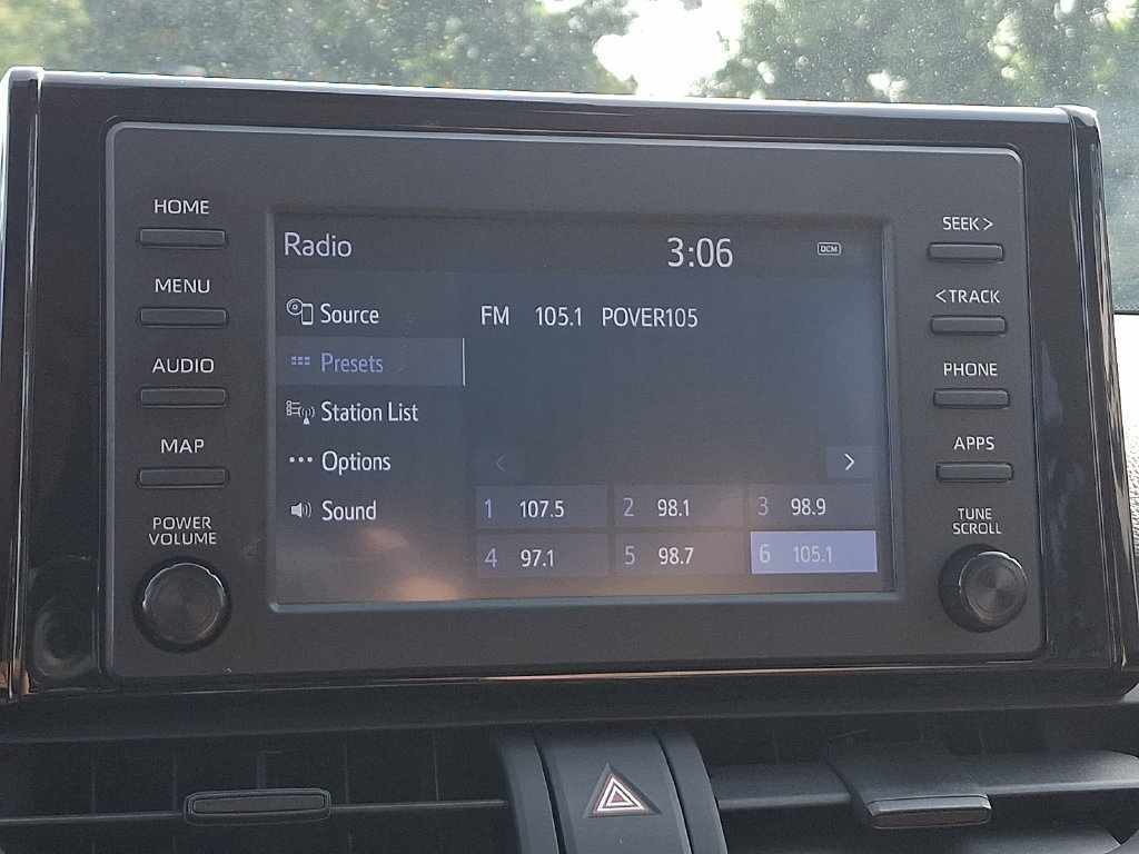 Used 2019 Toyota RAV4 LE w/ Carpet Mat Package AWD/4WD image 16