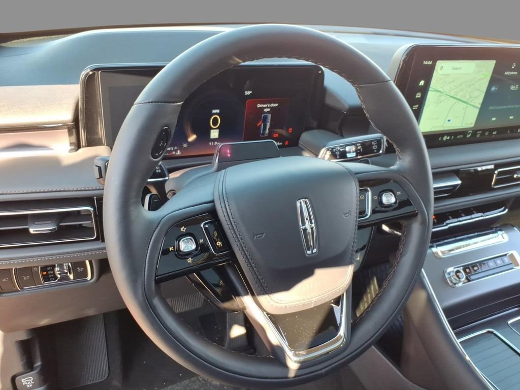 New 2026 Lincoln Aviator AWD image 21