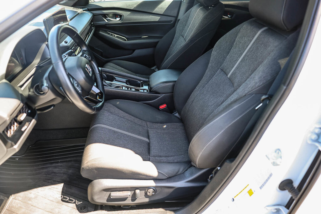 Used 2024 Honda Accord Sport image 11