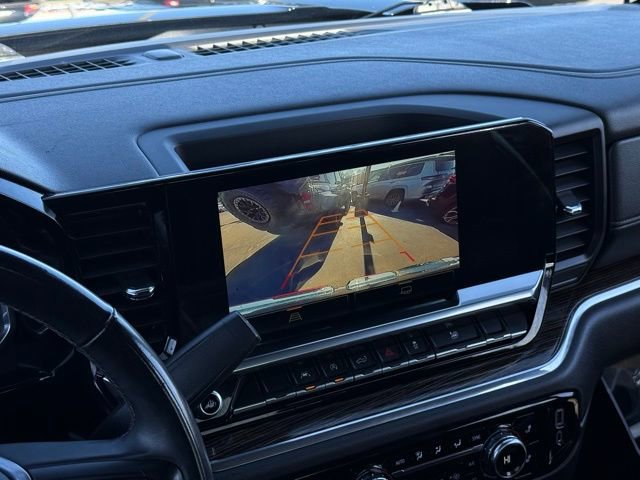 Used 2023 GMC Sierra 1500 SLE image 3