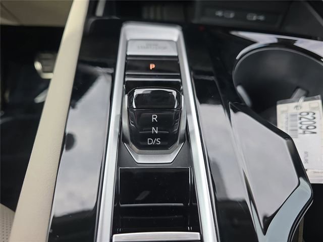 New 2026 Volkswagen Atlas SEL Premium R-Line image 24