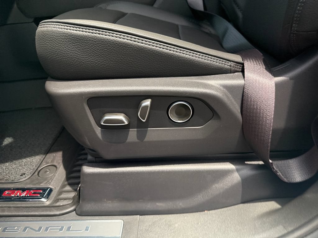 New 2026 GMC Sierra 1500 Denali AWD/4WD image 25
