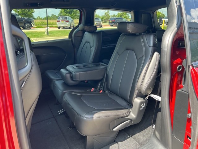 New 2026 Chrysler Pacifica Select image 20