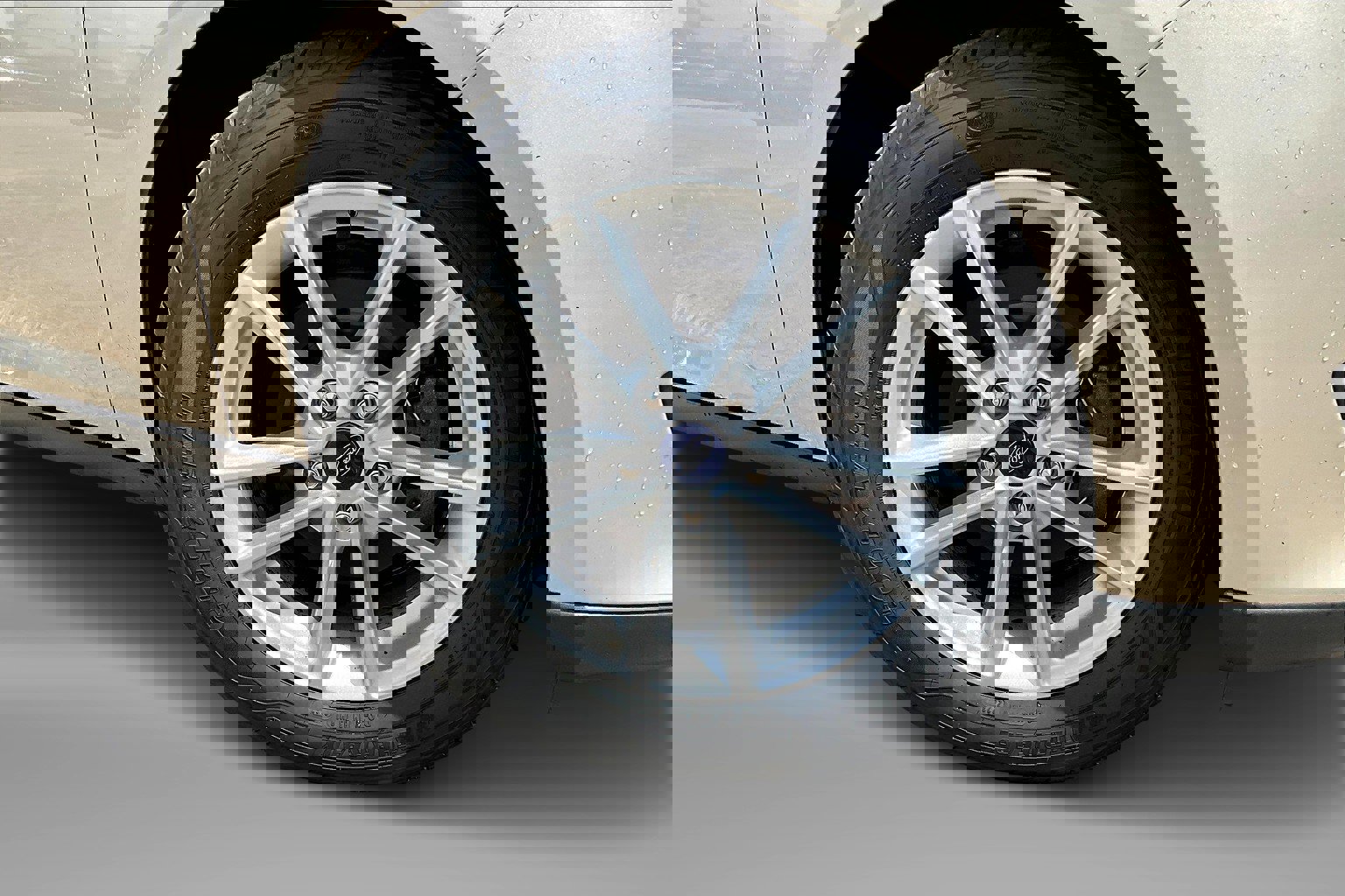 Used 2018 Ford Focus SE image 9